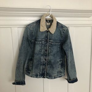 1969 sherpa denim jacket 
light indigo